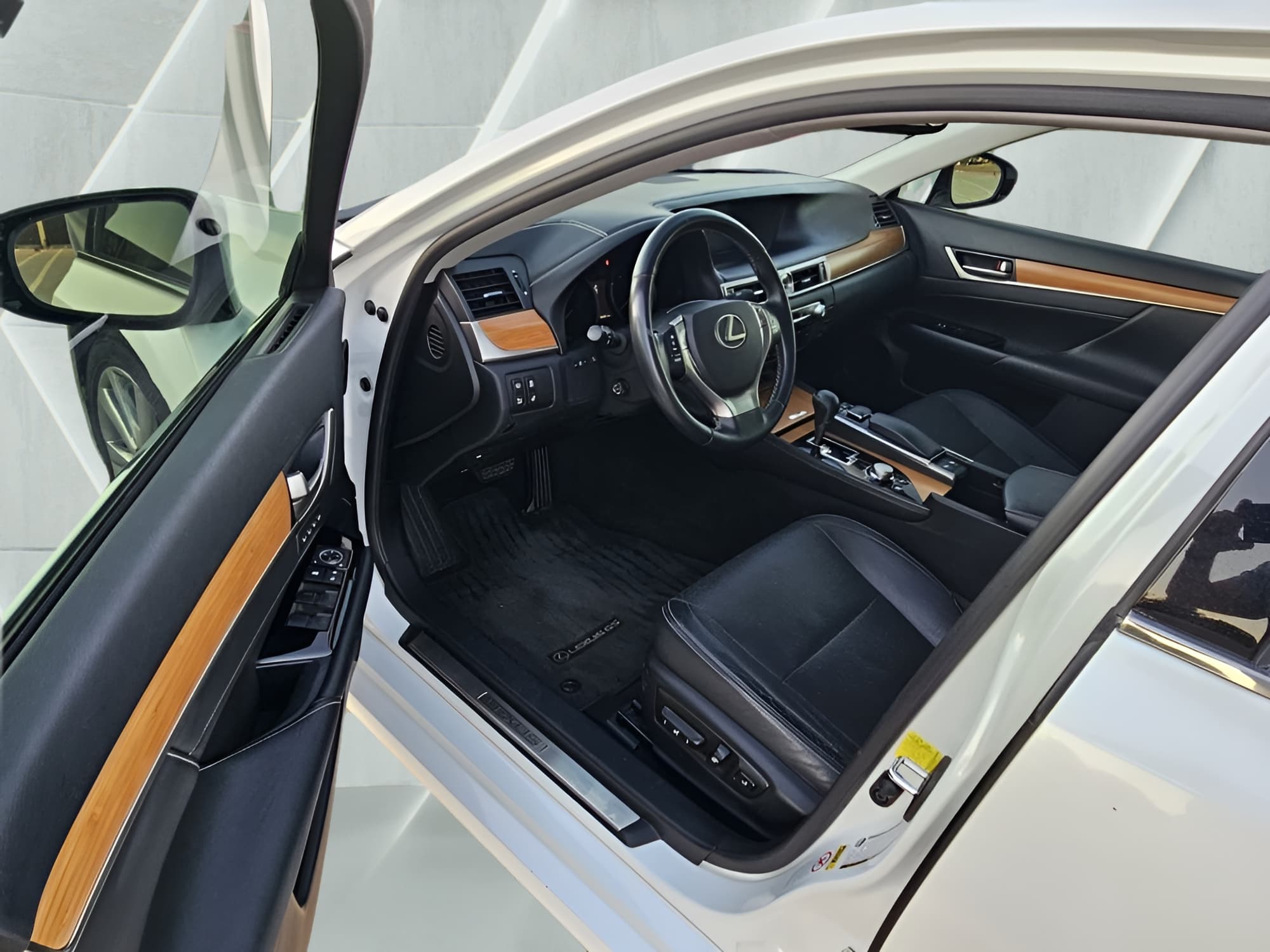 large car